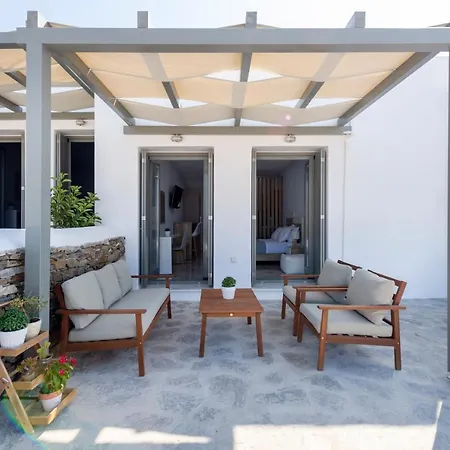 Peters Place - Paros * Parasporos