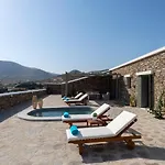 Peters Place - Paros * Parászporosz