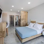 Peters Place - Paros Lejlighed Parasporos