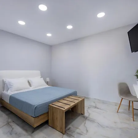 Peters Place - Paros * Parasporos