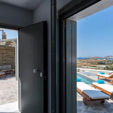 Peters Place - Paros * Parászporosz