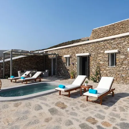 Peters Place - Paros Apartman Parászporosz