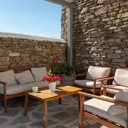 Peters Place - Paros * Parasporos