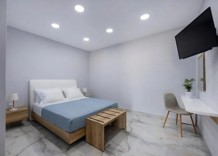 Peters Place - Paros * Parasporos