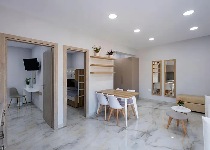 Peters Place - Paros * Parasporos