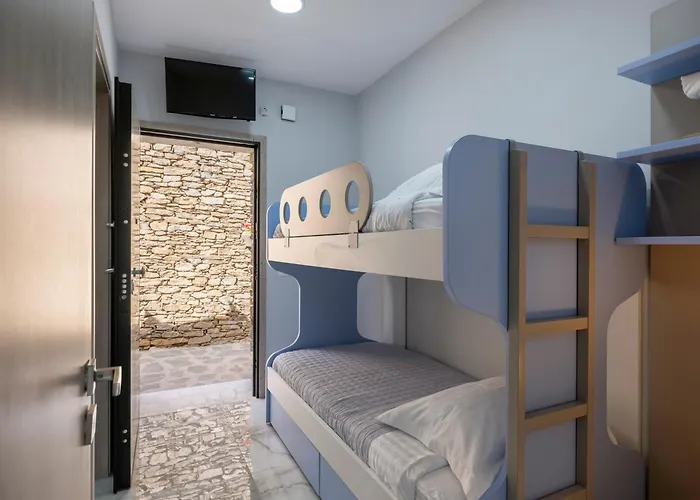 Peters Place - Paros