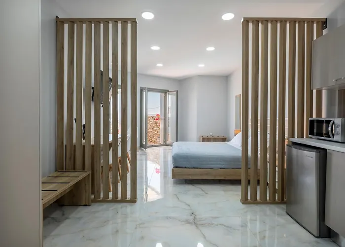 Peters Place - Paros * Parasporos